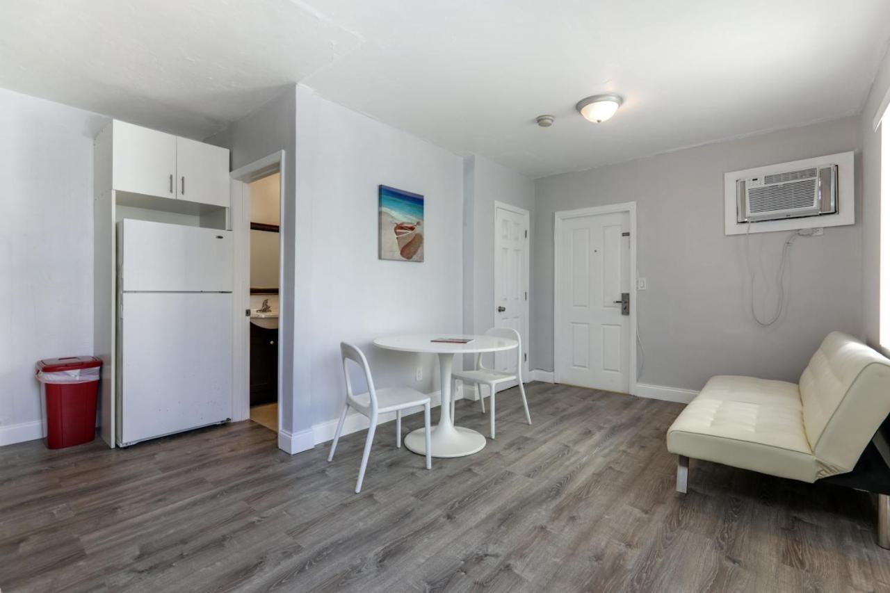 Hollywood Broadwalk Oceanside Hotel Экстерьер фото